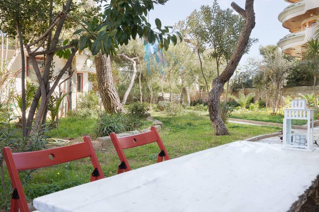 Sunny Apartment With 2 Bedrooms And Garden Glyfáda Extérieur photo